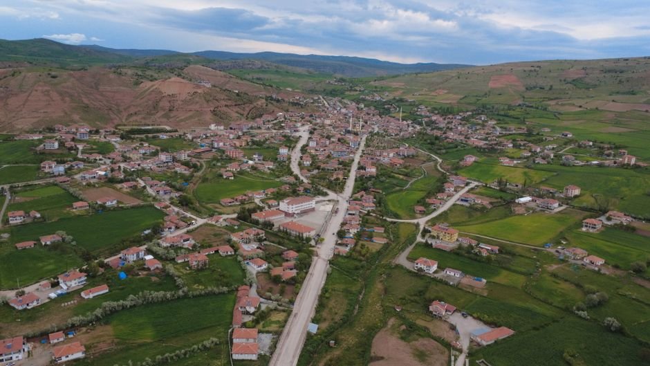 Soma’da Kömür İşçileri Belediye Önünde Zam İçin Toplandı