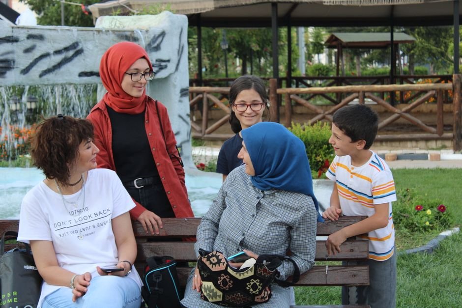 Gediz Boyunda Terli Sohbetler